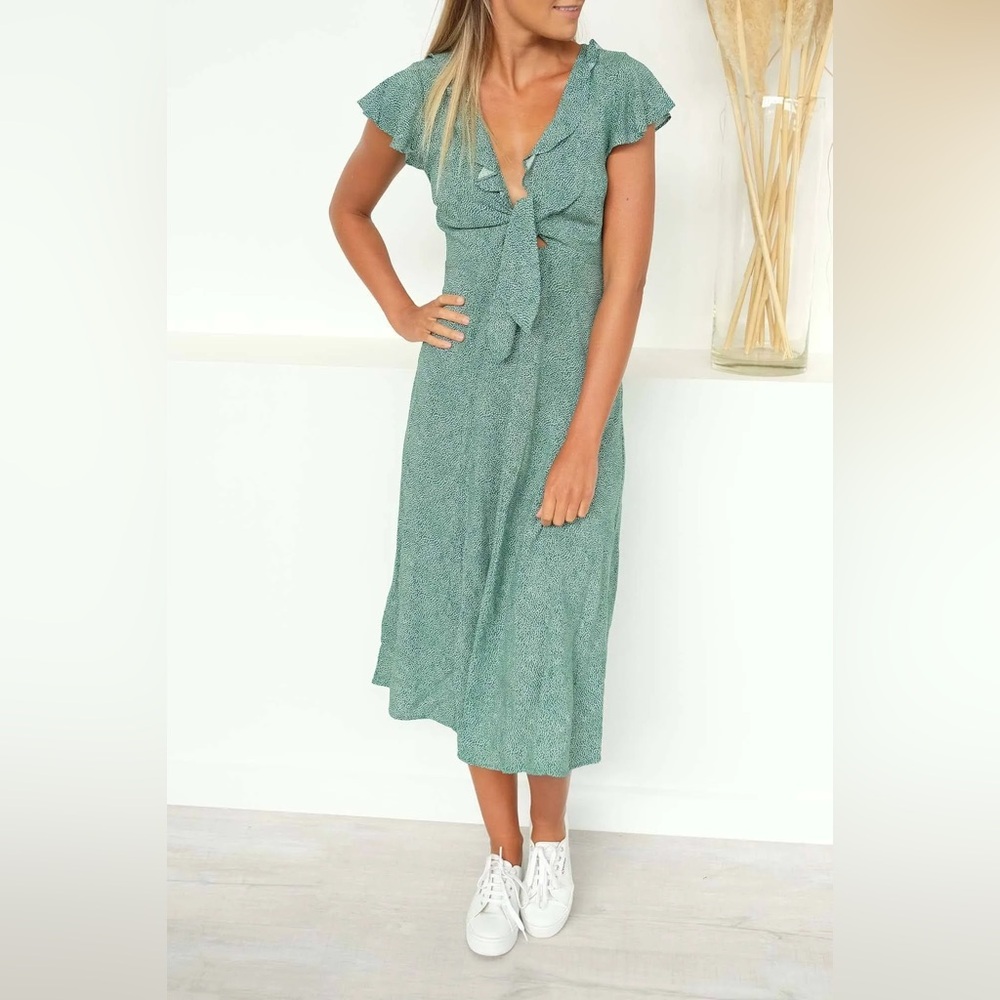 AUGUSTE THE LABEL Ruffle Odd Polkadot Midi Dress SIZE 2 SMALL Flowy Feminine
